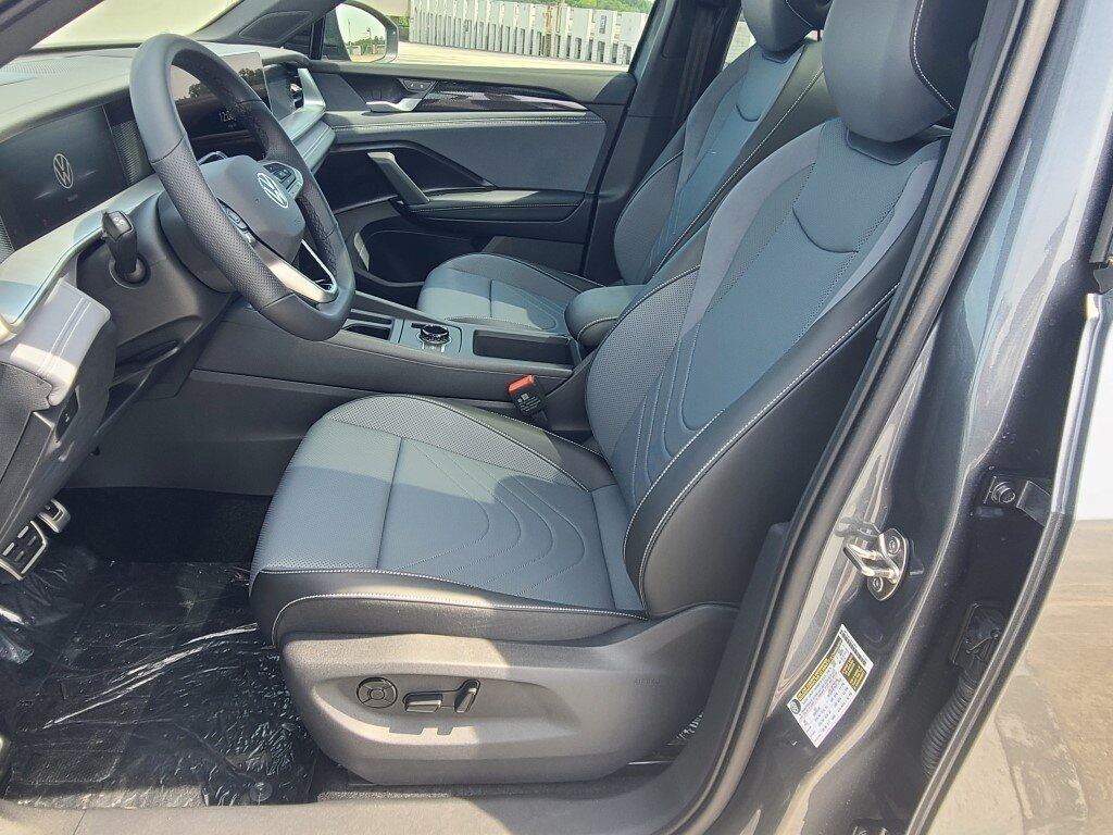 2025 Volkswagen Tiguan 2.0T SE R-Line Black Springfield VA