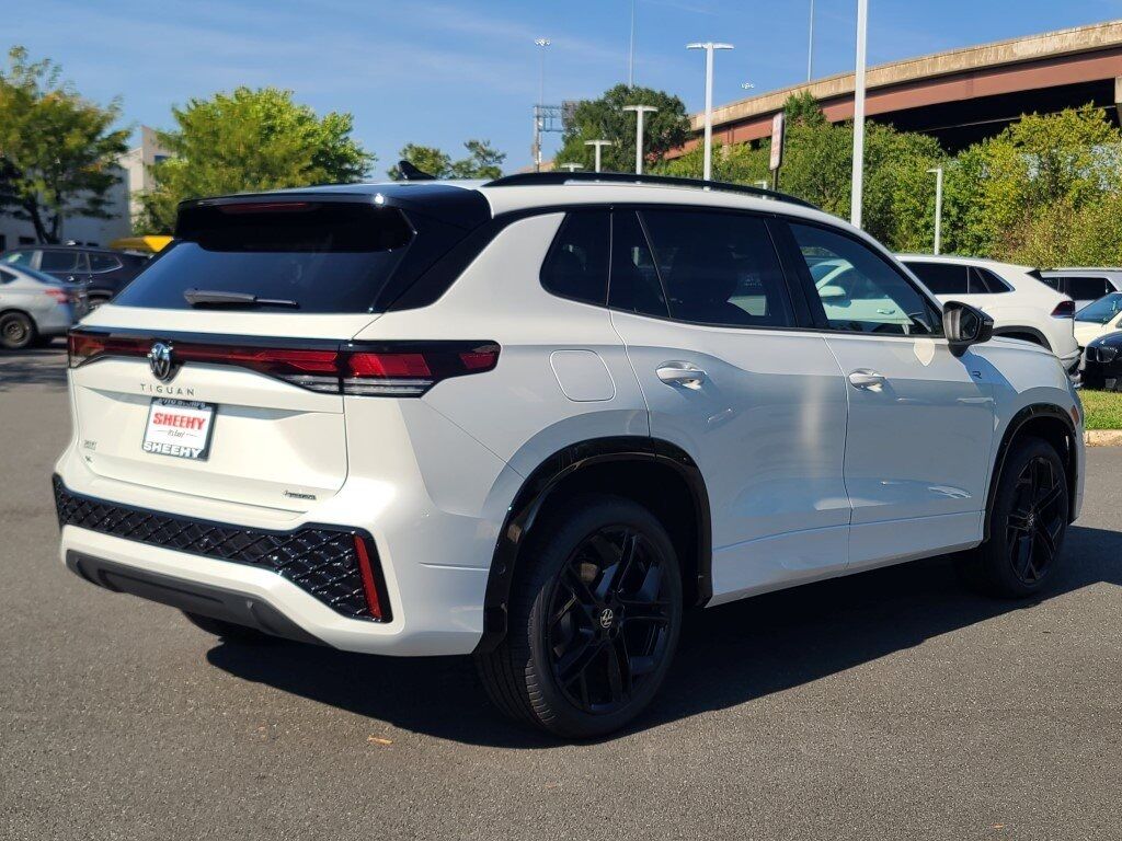 2025 Volkswagen Tiguan 2.0T SE R-Line Black Springfield VA