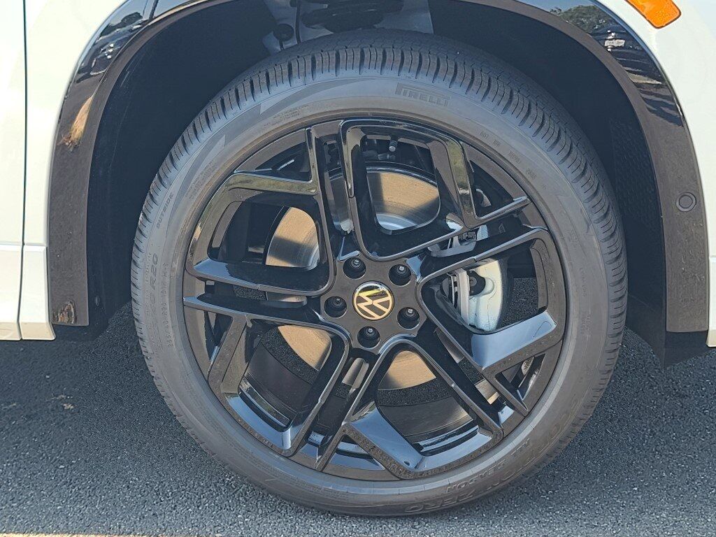 2025 Volkswagen Tiguan 2.0T SE R-Line Black Springfield VA