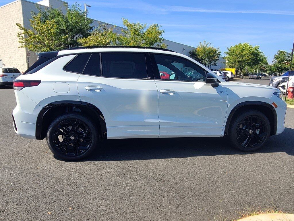 2025 Volkswagen Tiguan 2.0T SE R-Line Black Springfield VA