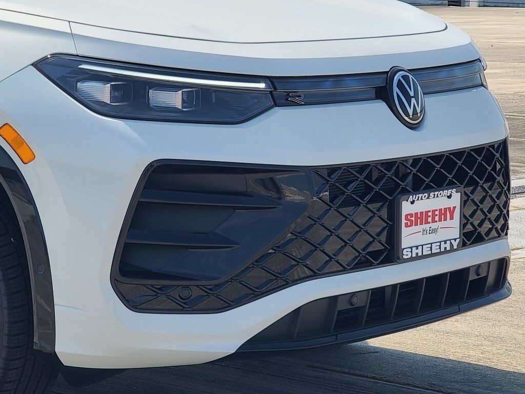 2025 Volkswagen Tiguan 2.0T SE R-Line Black Springfield VA