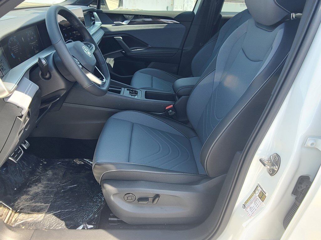 2025 Volkswagen Tiguan 2.0T SE R-Line Black Springfield VA