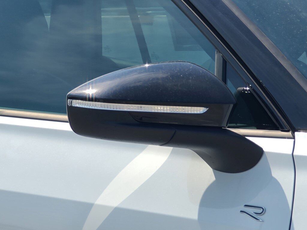 2025 Volkswagen Tiguan 2.0T SE R-Line Black Springfield VA