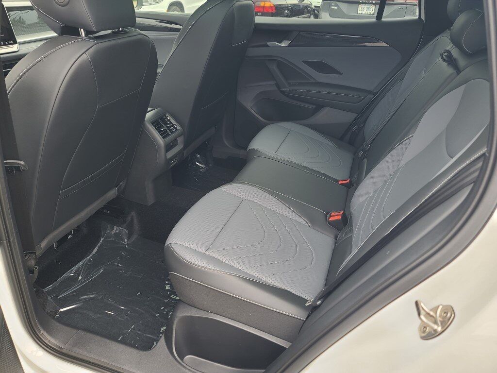 2025 Volkswagen Tiguan 2.0T SE R-Line Black Springfield VA