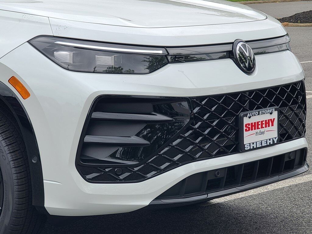 2025 Volkswagen Tiguan 2.0T SE R-Line Black Springfield VA