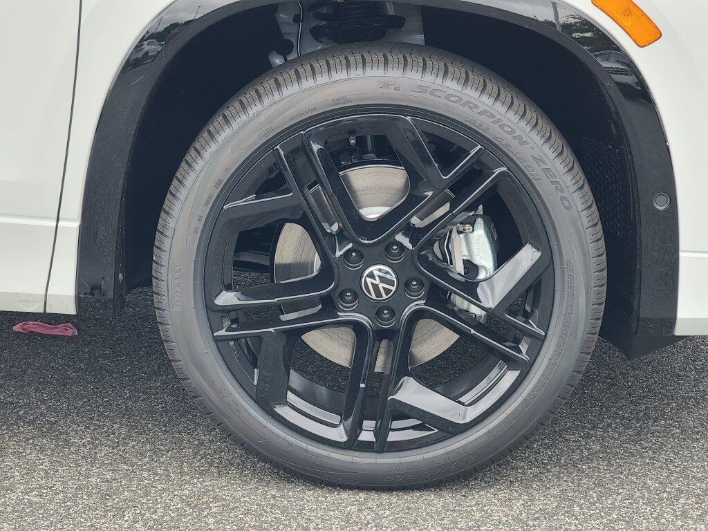 2025 Volkswagen Tiguan 2.0T SE R-Line Black Springfield VA