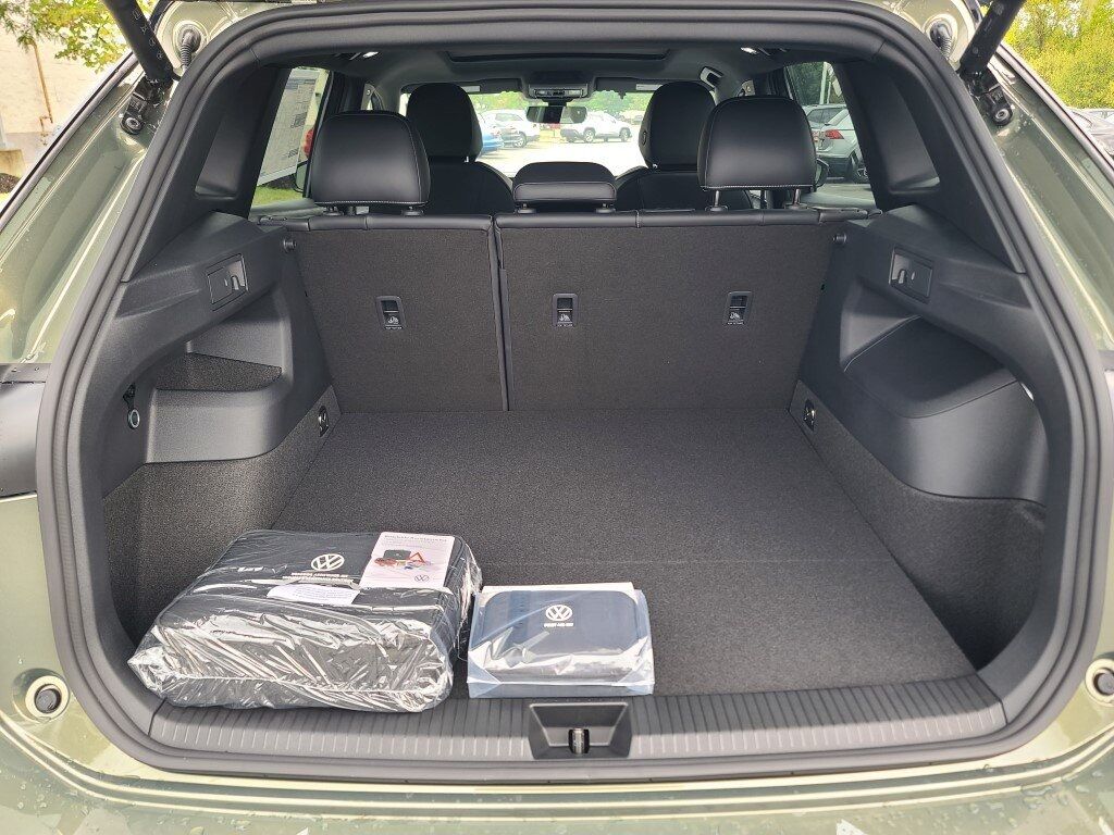 2025 Volkswagen Tiguan 2.0T SE R-Line Black Springfield VA
