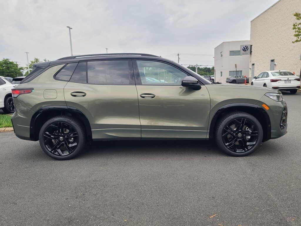 2025 Volkswagen Tiguan 2.0T SE R-Line Black Springfield VA