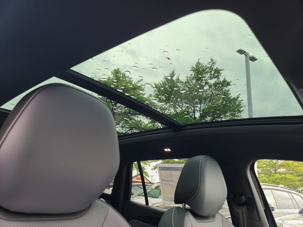 2025 Volkswagen Tiguan 2.0T SE R-Line Black Springfield VA
