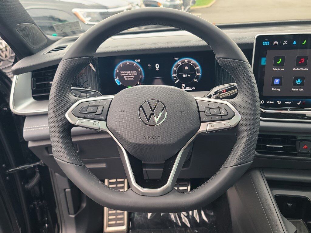 2025 Volkswagen Tiguan 2.0T SE R-Line Black Springfield VA