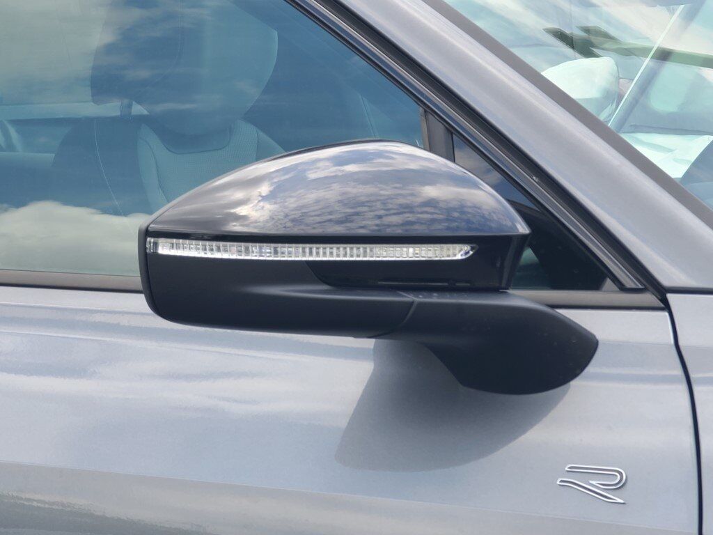 2025 Volkswagen Tiguan 2.0T SE R-Line Black Springfield VA