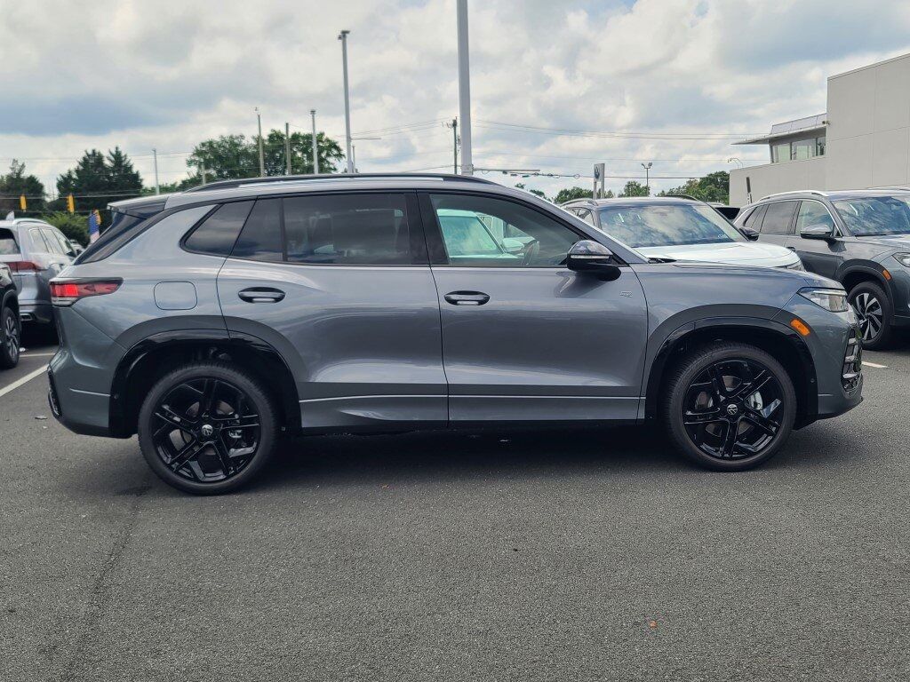 2025 Volkswagen Tiguan 2.0T SE R-Line Black Springfield VA