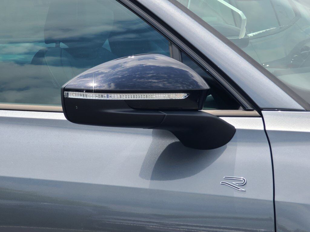 2025 Volkswagen Tiguan 2.0T SE R-Line Black Springfield VA