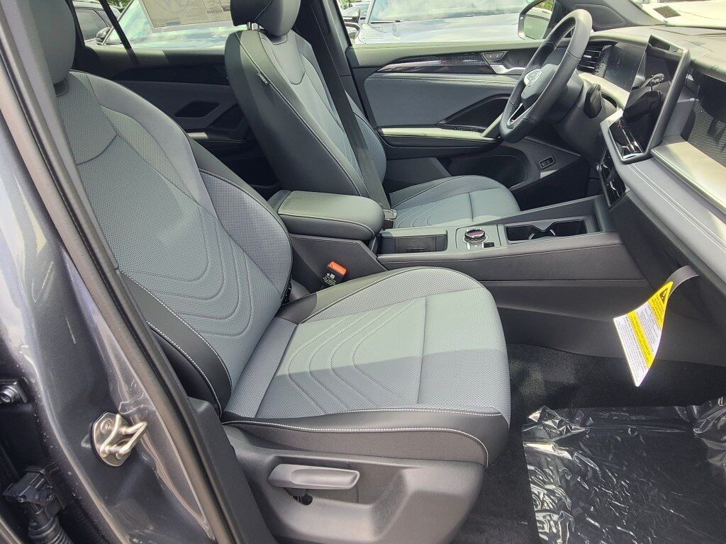 2025 Volkswagen Tiguan 2.0T SE R-Line Black Springfield VA
