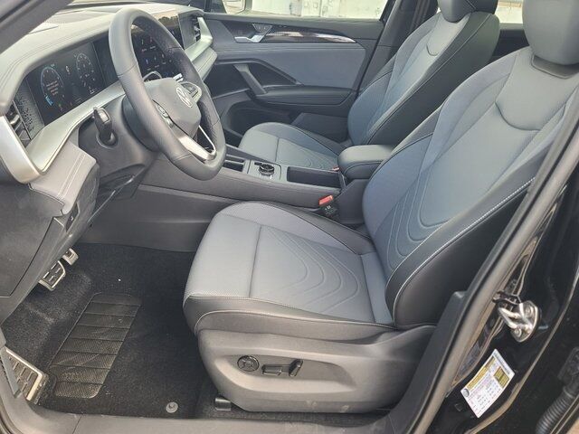 2025 Volkswagen Tiguan 2.0T SE R-Line Black Springfield VA