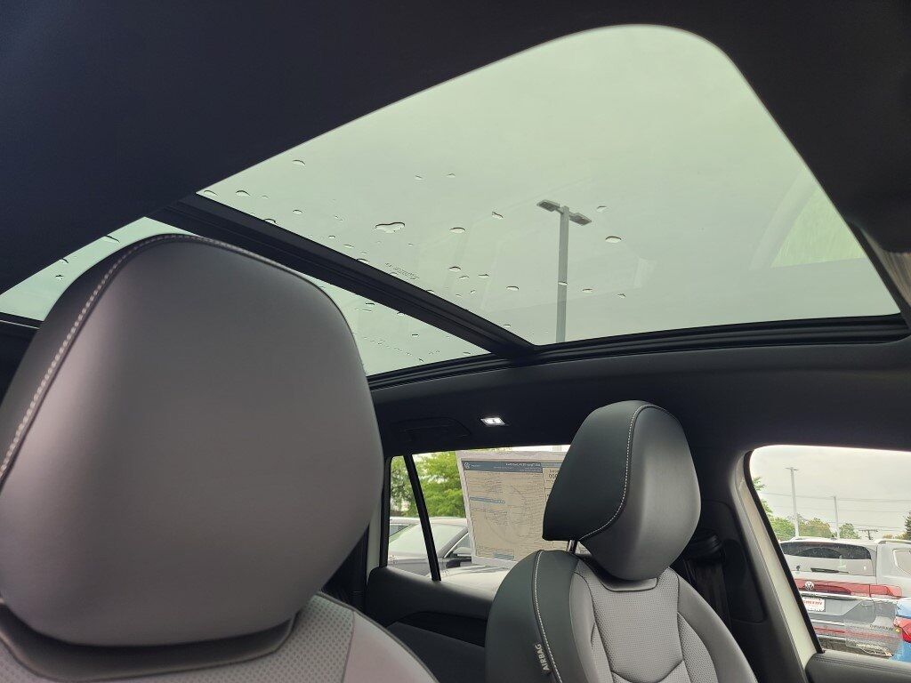 2025 Volkswagen Tiguan 2.0T SE R-Line Black Springfield VA