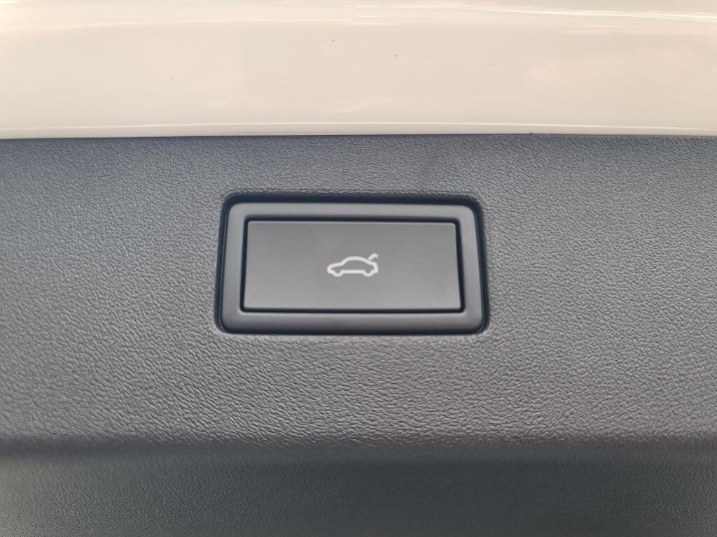 2025 Volkswagen Tiguan 2.0T SE R-Line Black Springfield VA