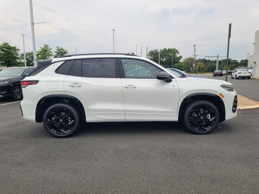 2025 Volkswagen Tiguan 2.0T SE R-Line Black Springfield VA