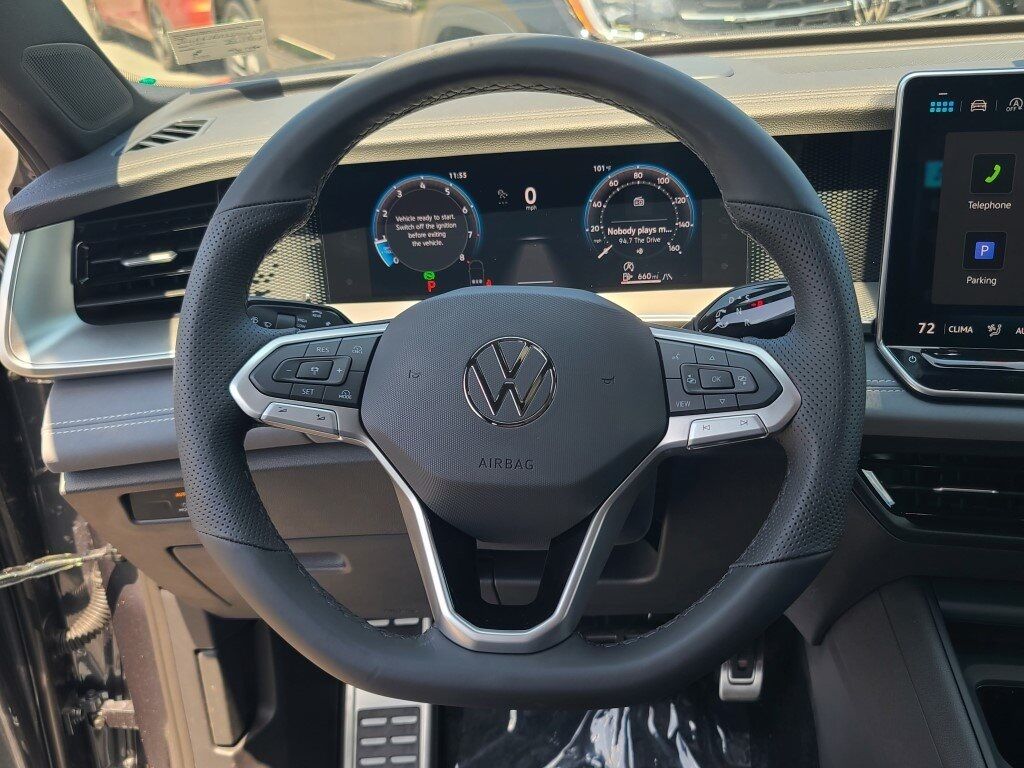 2025 Volkswagen Tiguan 2.0T SE R-Line Black Springfield VA