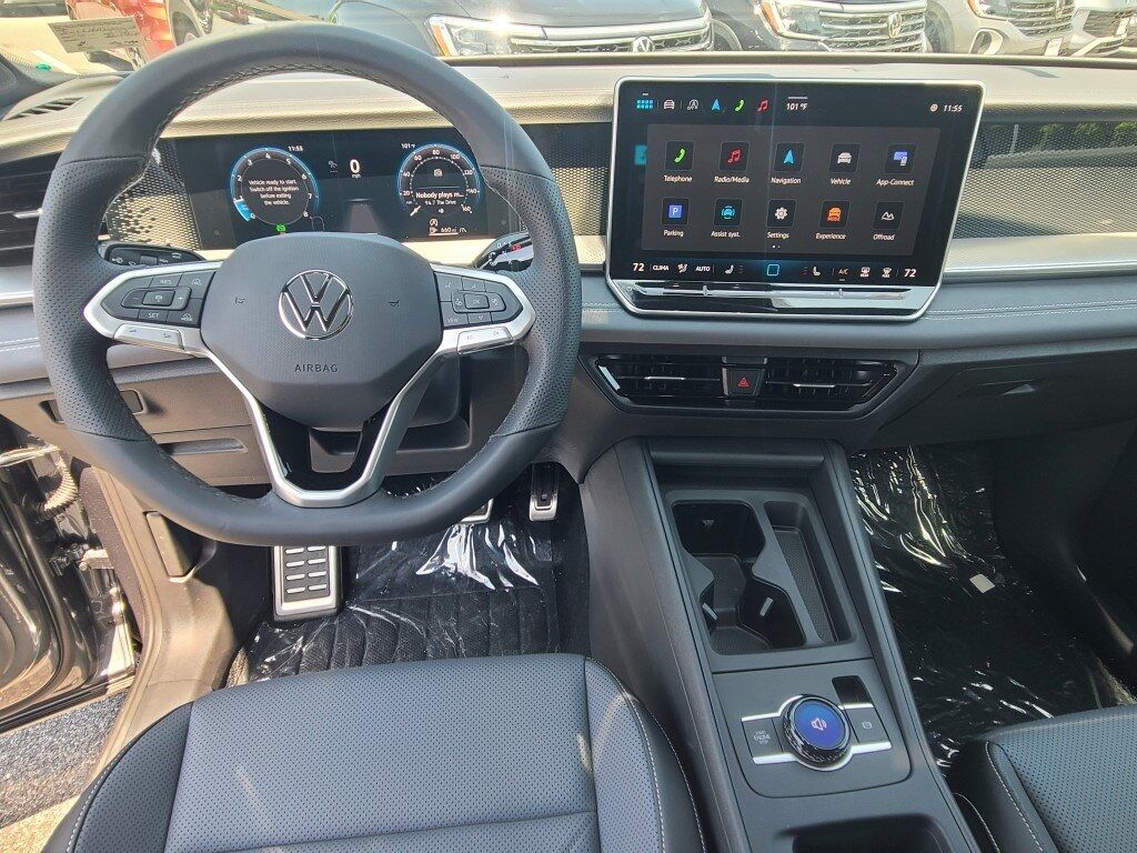 2025 Volkswagen Tiguan 2.0T SE R-Line Black Springfield VA