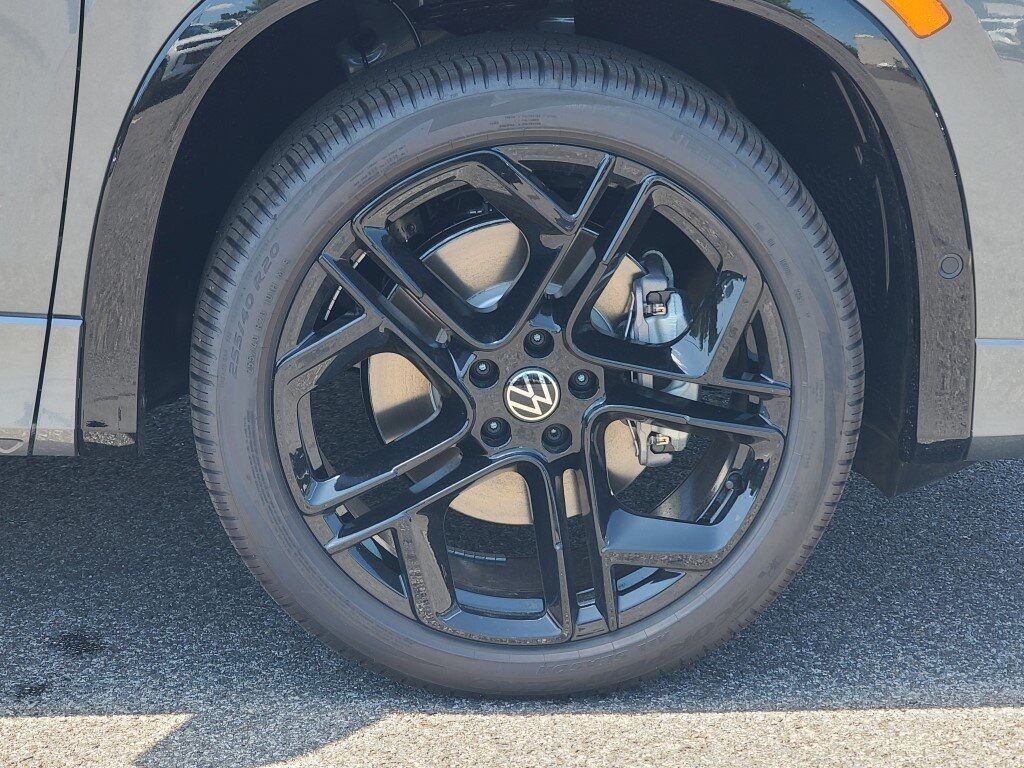 2025 Volkswagen Tiguan 2.0T SE R-Line Black Springfield VA