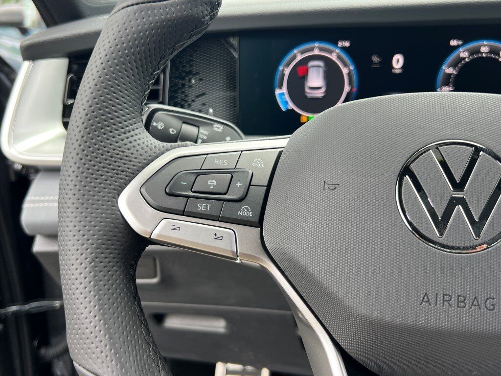 2025 Volkswagen Tiguan 2.0T SE R-Line Black Springfield VA