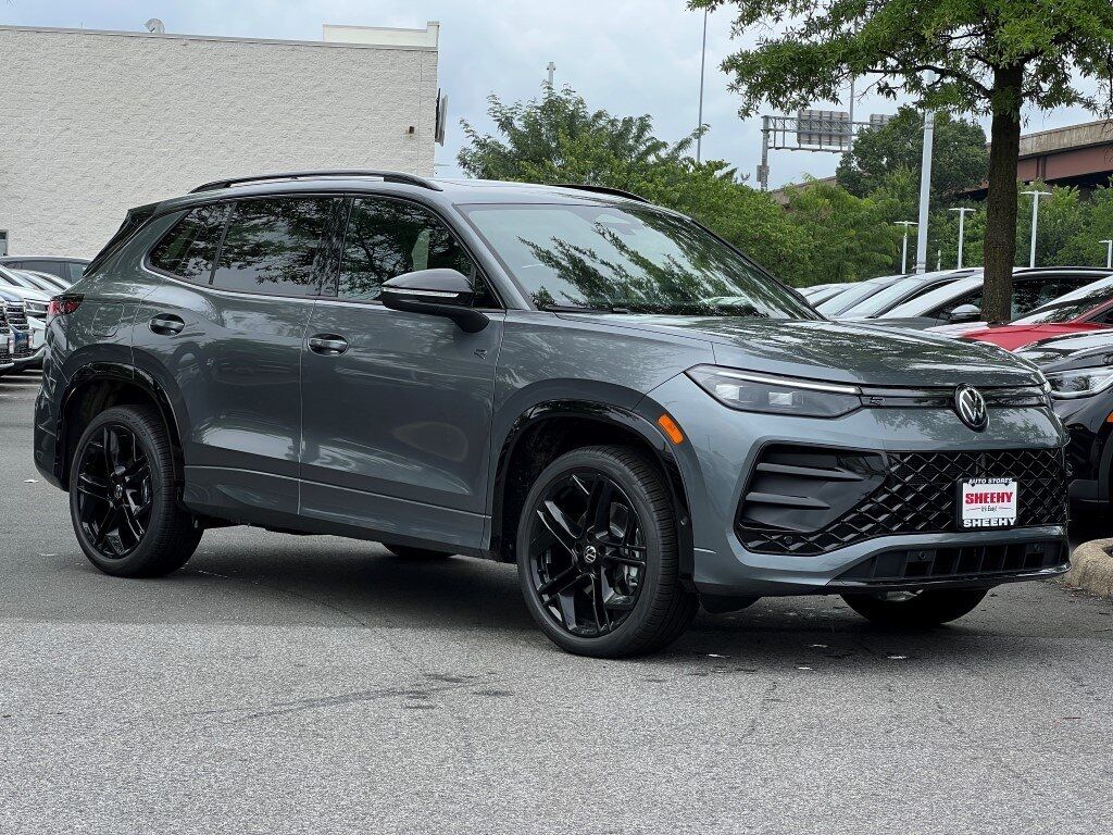 2025 Volkswagen Tiguan 2.0T SE R-Line Black Springfield VA