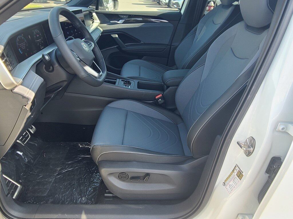 2025 Volkswagen Tiguan 2.0T SE R-Line Black Springfield VA
