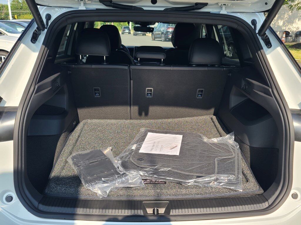 2025 Volkswagen Tiguan 2.0T SE R-Line Black Springfield VA