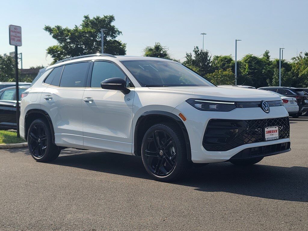 2025 Volkswagen Tiguan 2.0T SE R-Line Black Springfield VA