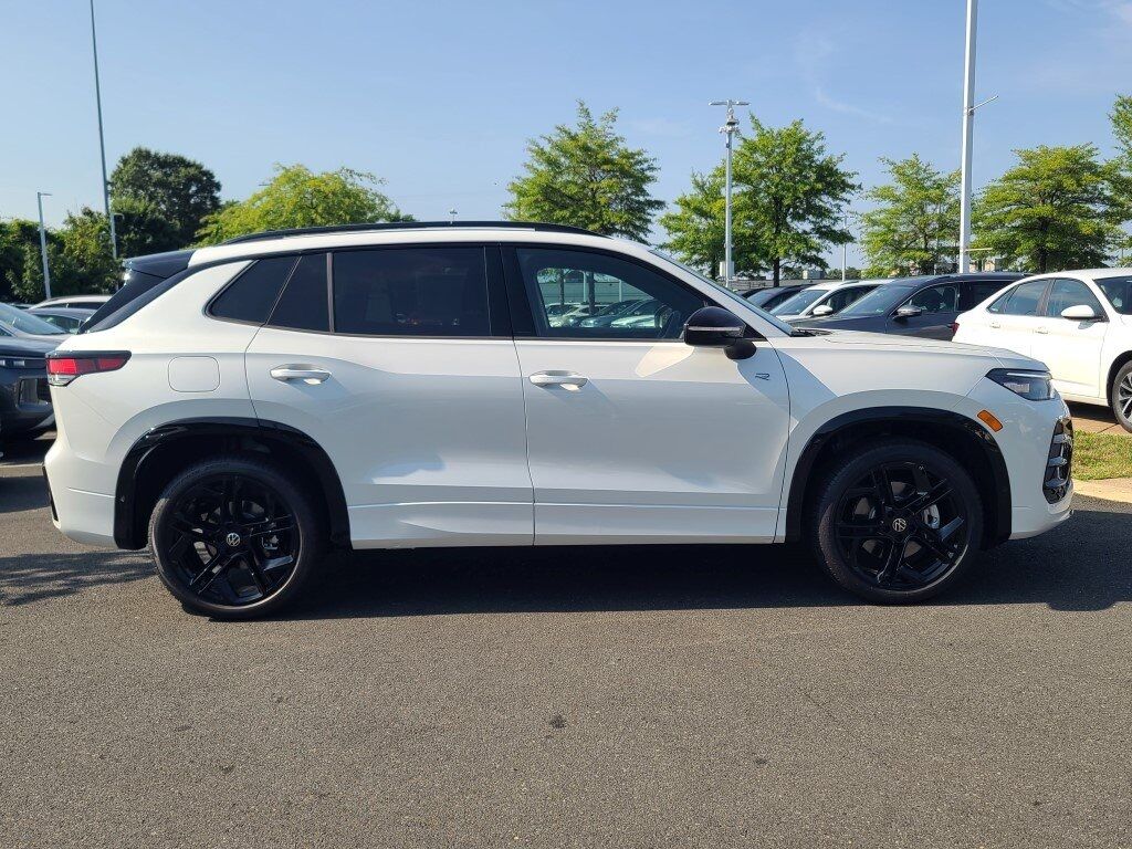 2025 Volkswagen Tiguan 2.0T SE R-Line Black Springfield VA