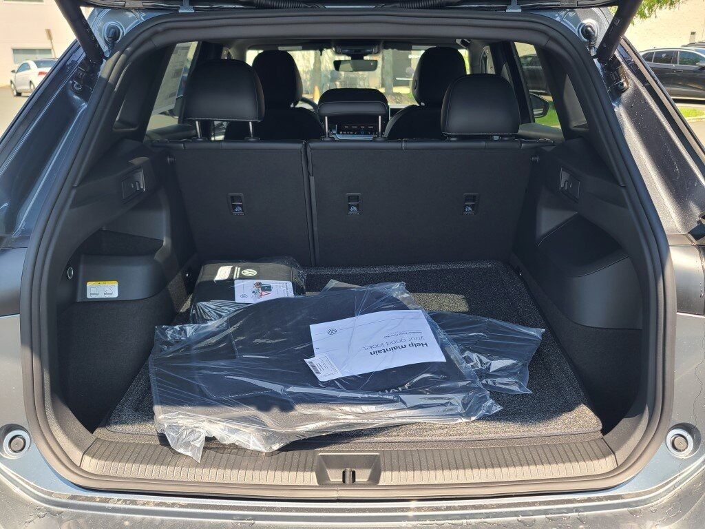 2025 Volkswagen Tiguan 2.0T SE R-Line Black Springfield VA