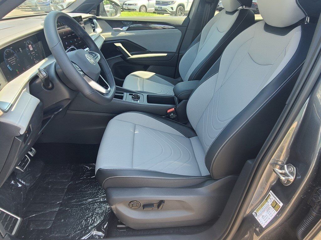 2025 Volkswagen Tiguan 2.0T SE R-Line Black Springfield VA