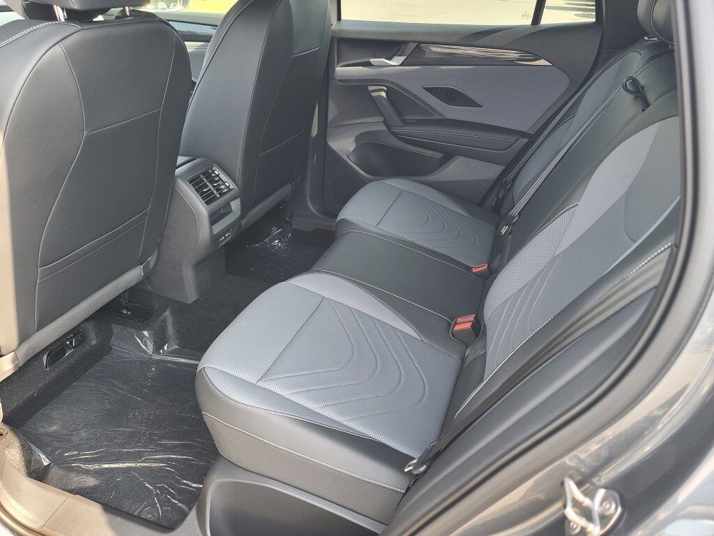 2025 Volkswagen Tiguan 2.0T SE R-Line Black Springfield VA