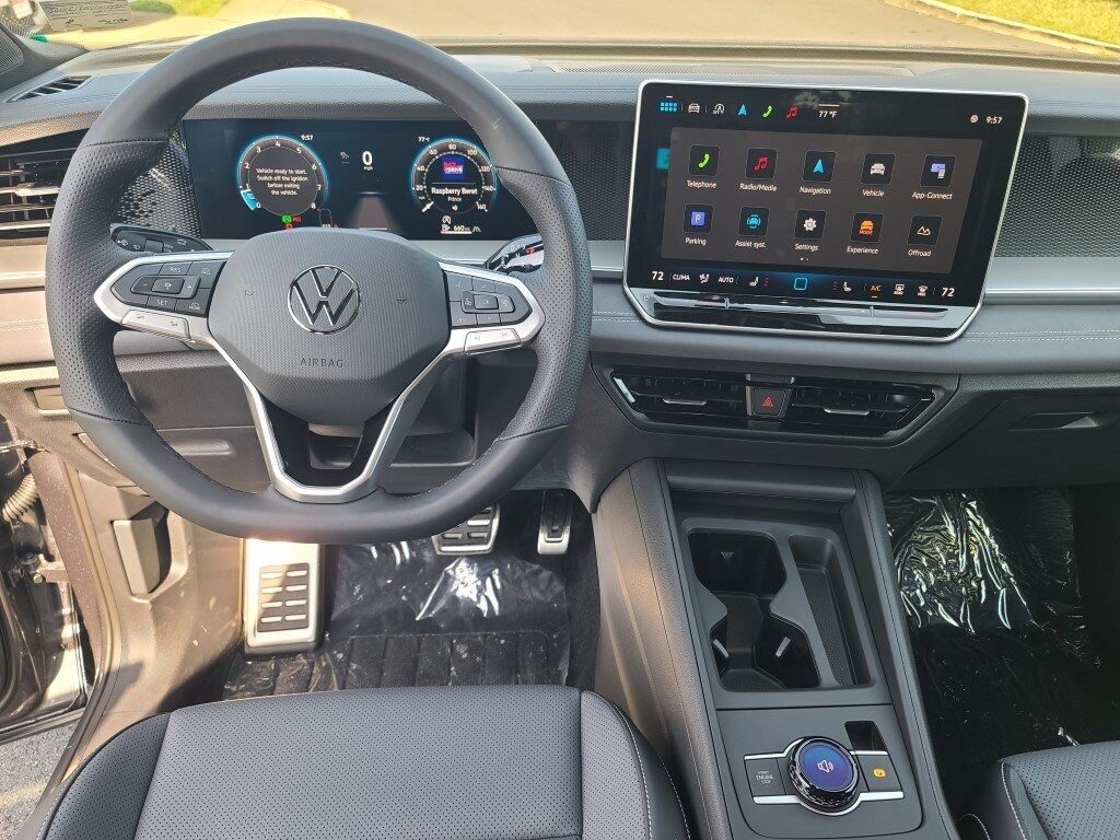 2025 Volkswagen Tiguan 2.0T SE R-Line Black Springfield VA