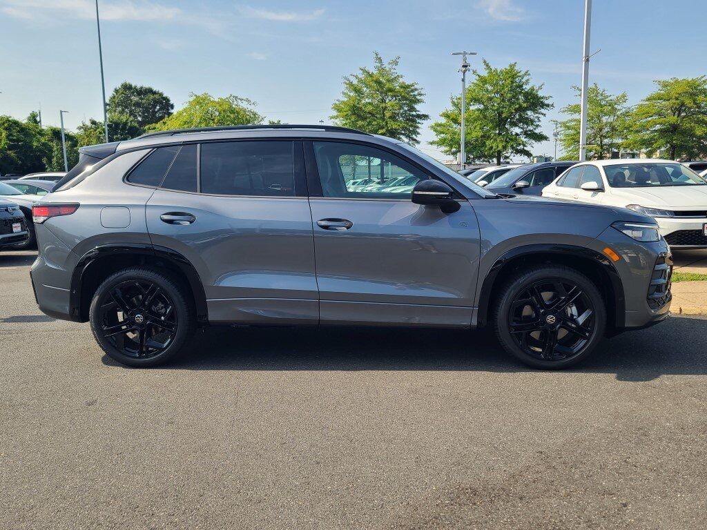 2025 Volkswagen Tiguan 2.0T SE R-Line Black Springfield VA