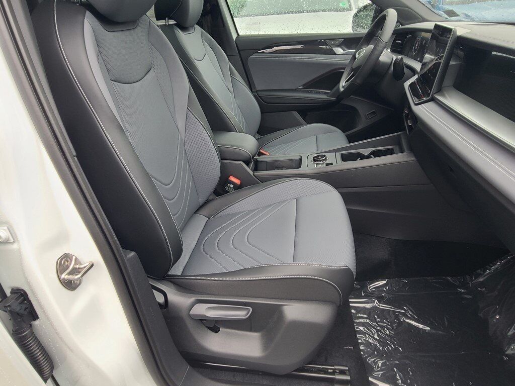 2025 Volkswagen Tiguan 2.0T SE R-Line Black Springfield VA