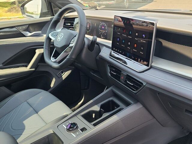 2025 Volkswagen Tiguan 2.0T SE R-Line Black Springfield VA
