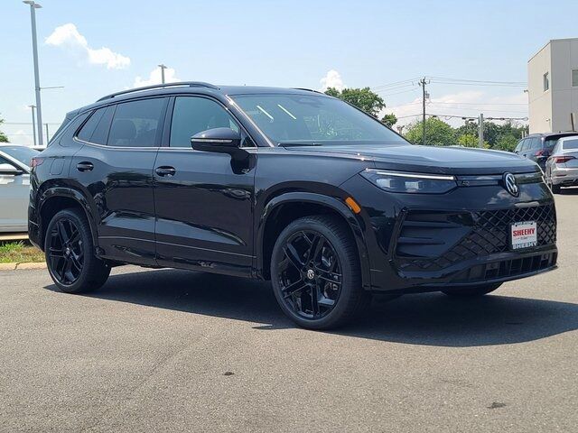 2025 Volkswagen Tiguan 2.0T SE R-Line Black Springfield VA