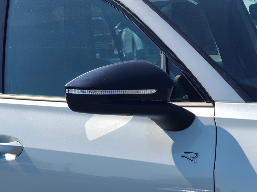 2025 Volkswagen Tiguan 2.0T SE R-Line Black Springfield VA