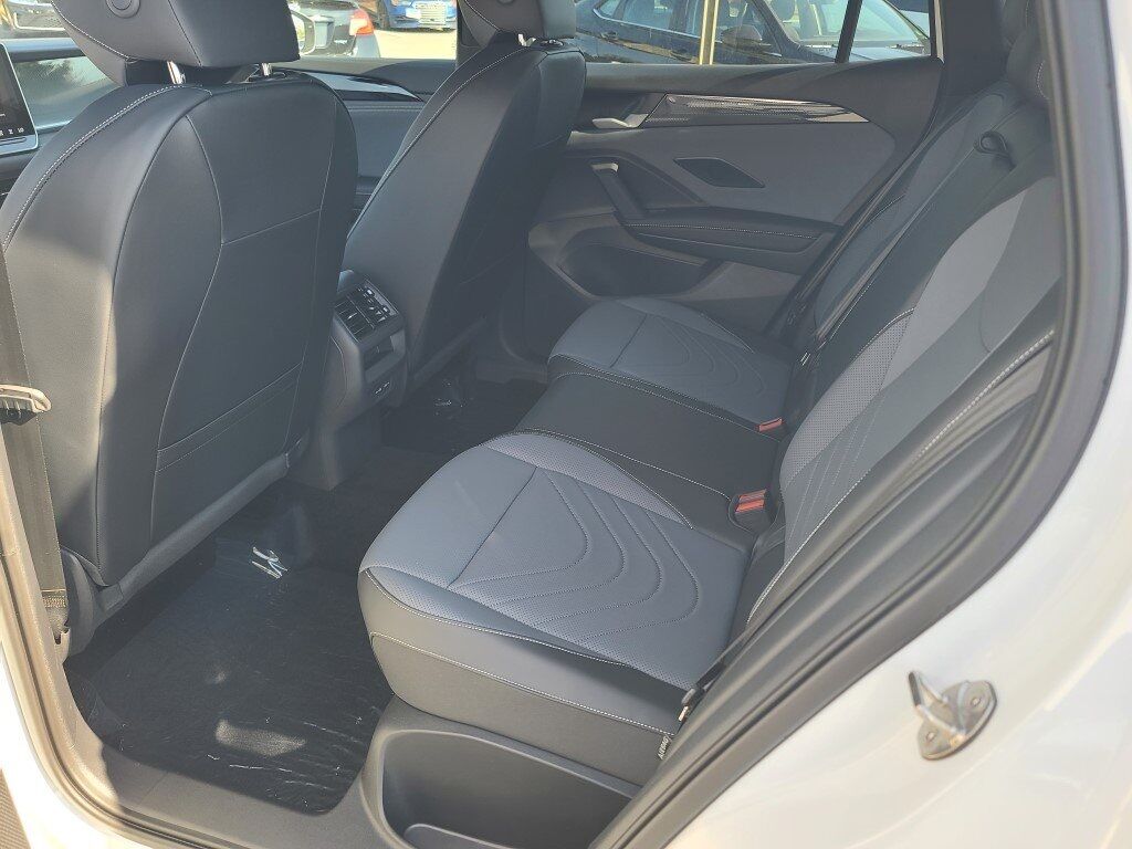 2025 Volkswagen Tiguan 2.0T SE R-Line Black Springfield VA