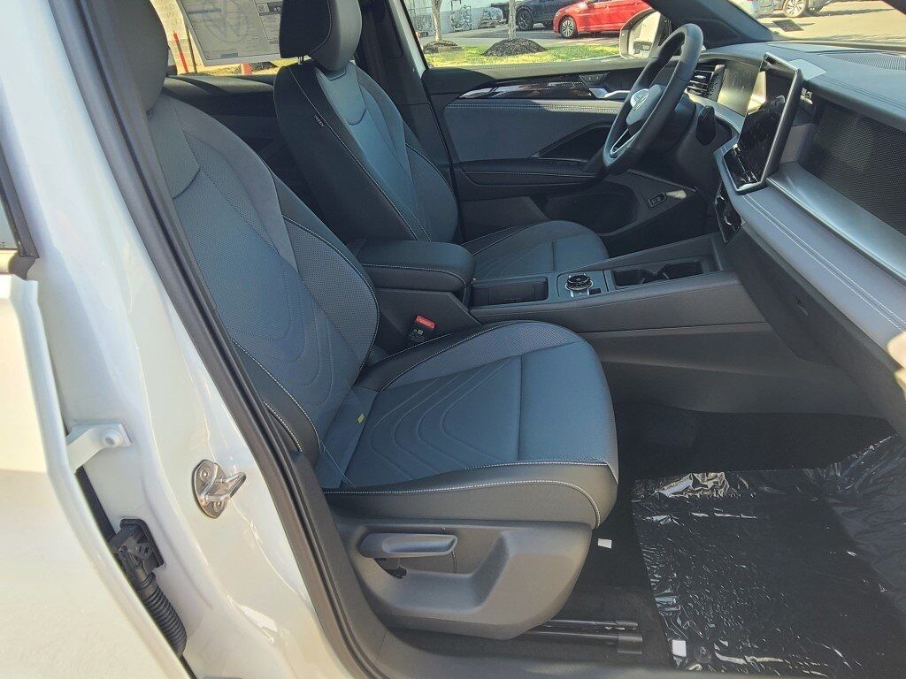 2025 Volkswagen Tiguan 2.0T SE R-Line Black Springfield VA