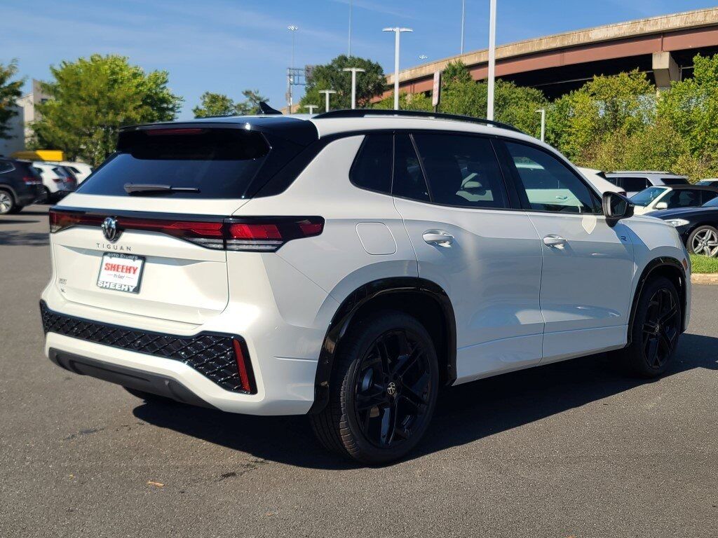 2025 Volkswagen Tiguan 2.0T SE R-Line Black Springfield VA