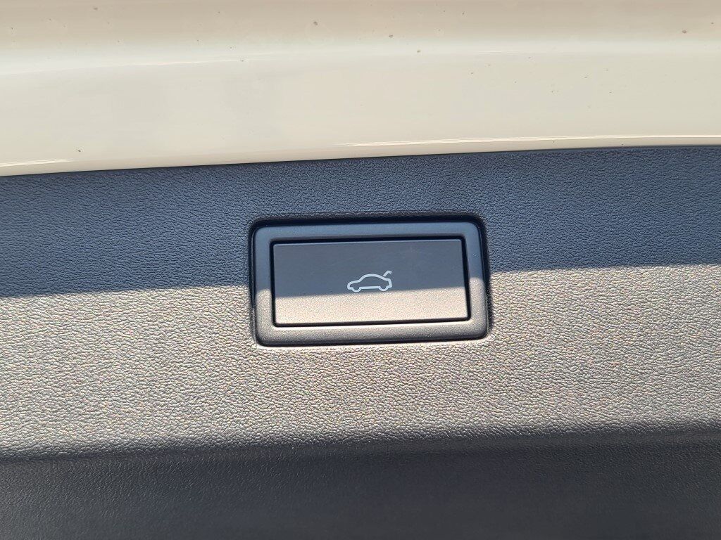 2025 Volkswagen Tiguan 2.0T SE R-Line Black Springfield VA