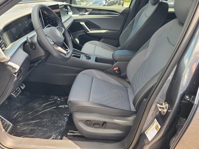 2025 Volkswagen Tiguan 2.0T SE R-Line Black Springfield VA