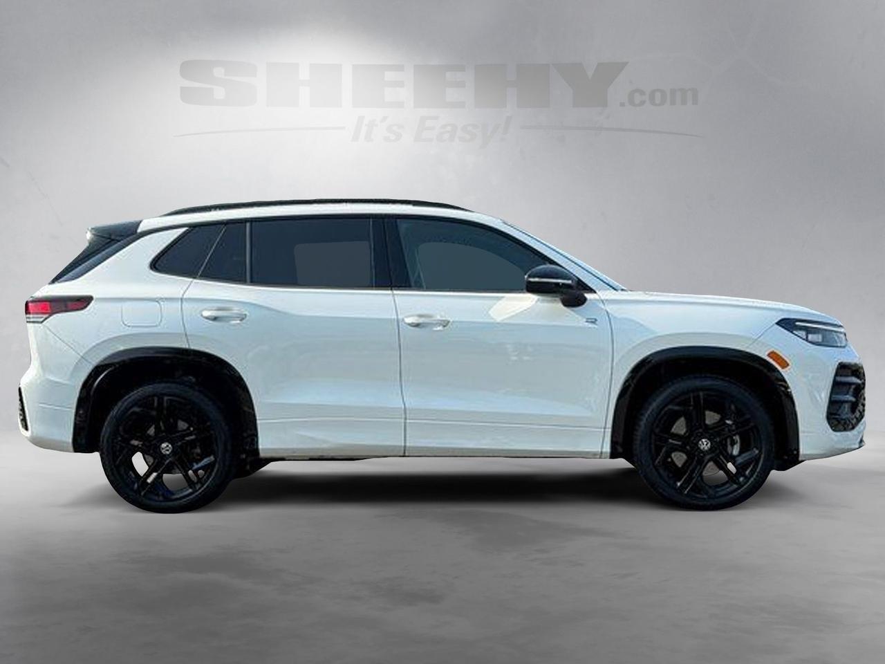 2025 Volkswagen Tiguan 2.0T SE R-Line Black Springfield VA