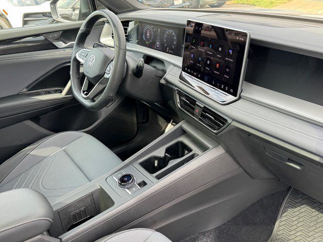 2025 Volkswagen Tiguan 2.0T SE R-Line Black Springfield VA