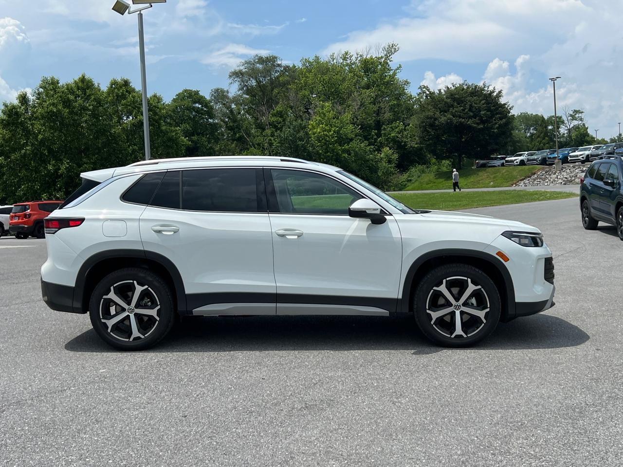 2025 Volkswagen Tiguan 2.0T SE Hagerstown MD