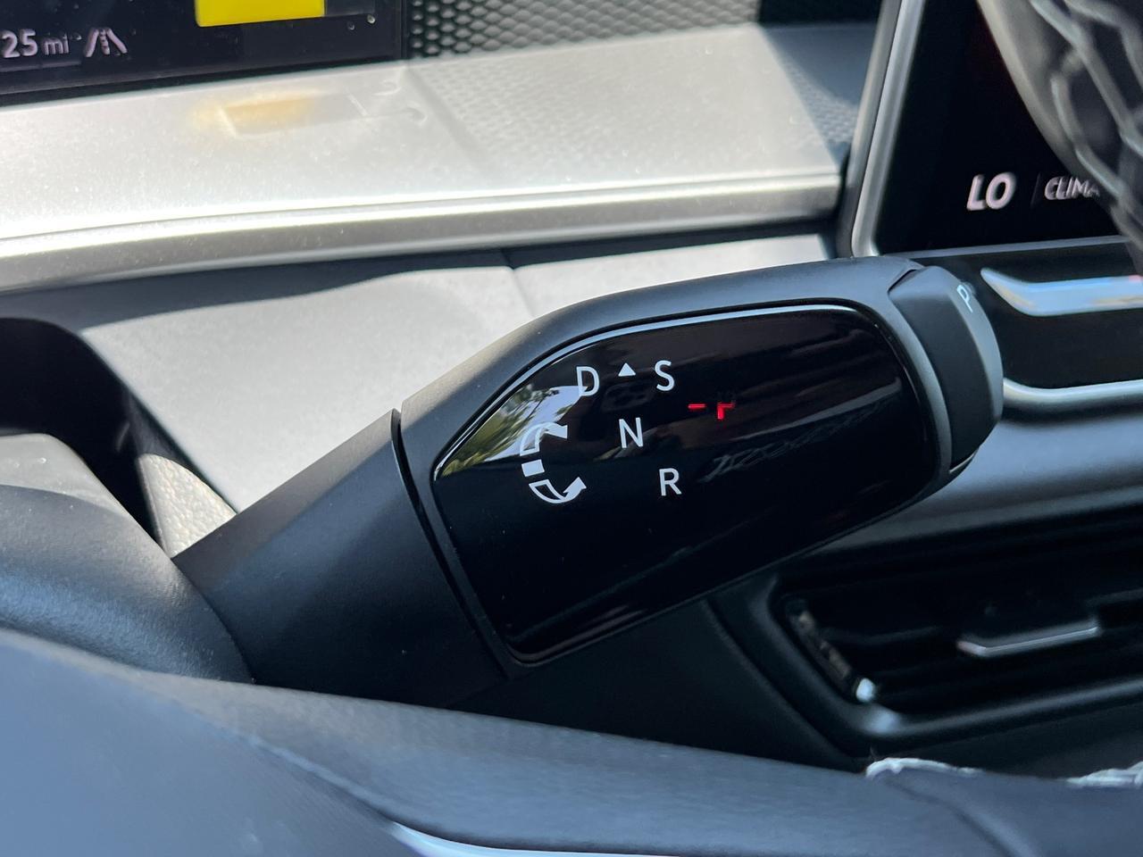 2025 Volkswagen Tiguan 2.0T SE Hagerstown MD