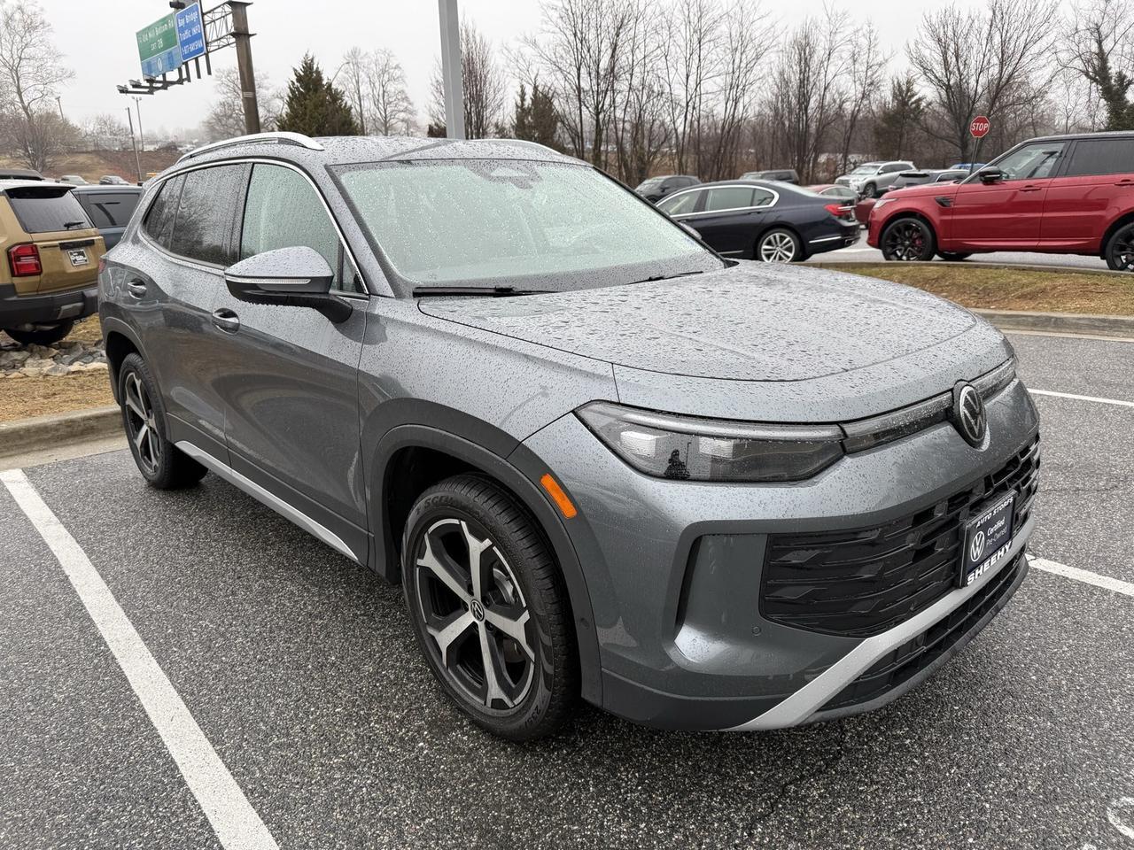 2025 Volkswagen Tiguan 2.0T SE